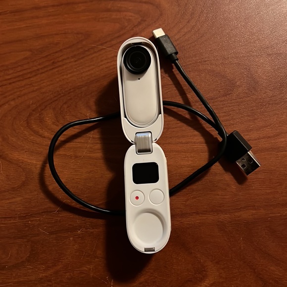 Insta360 camera. - Picture 2 of 2